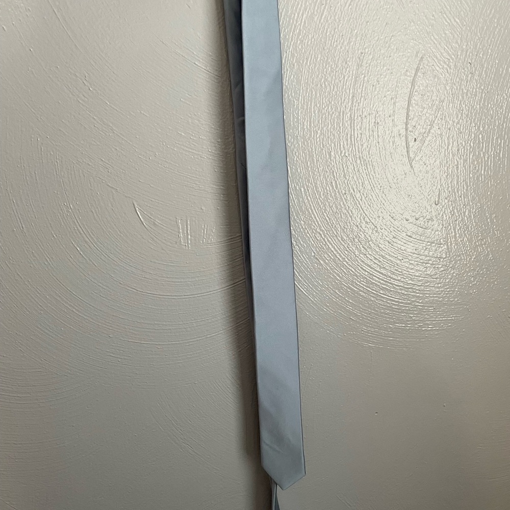 Express Men’s tie
